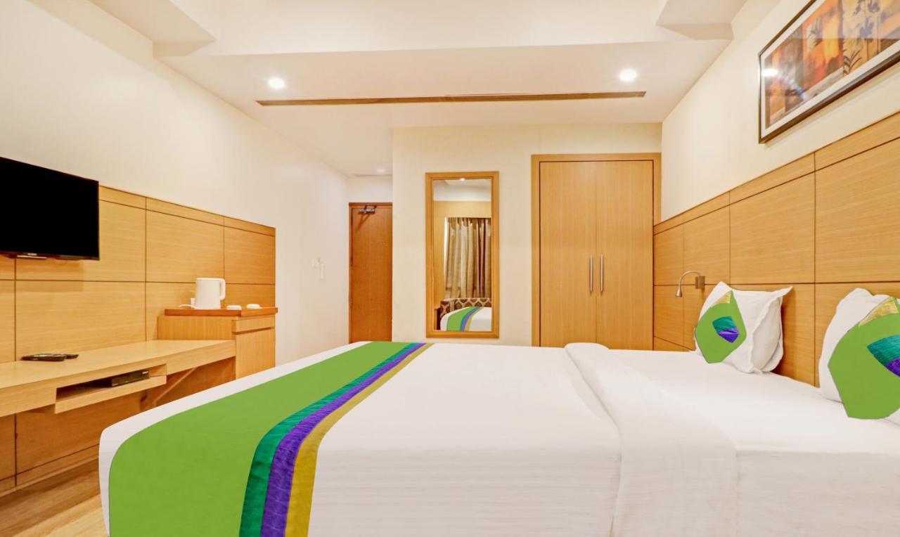 Treebo Galaxy Rooms Нью-Дели Экстерьер фото